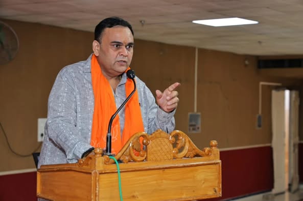 તા.૦૯-૧૧-૨૦૨૪ ના રોજ સુરત જીલ્લા ભારતીય જનતા પાર્ટીની સંગઠન પર્વ - ૨૦૨૪ ની જિલ્લા કક્ષાની કાર્યશાળા આજ રોજ બારડોલી લેઉવા પાટીદાર સમાજની વાડીમાં પૂર્ણ થઇ.